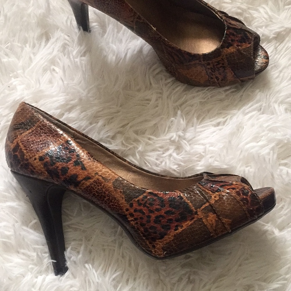 Snake Print Heels - Picture 2 of 5
